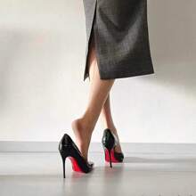 Nuovo temperamento autunnale 2025 di grandi dimensioni, senso di non stanchi piedi laterali cavi nudi fini scarpe col tacco alto da donna