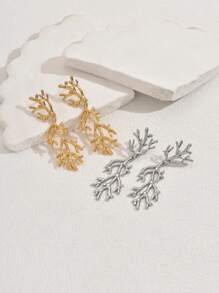 1 Pair Women's Coral Shaped Metal Artistic Style Earrings For Parties, Casual Wear, Weddings - Coral - View 3