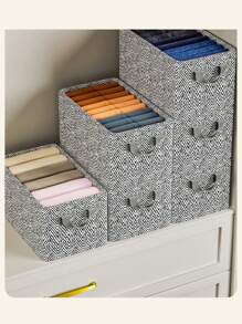 1 中号/大号/特大号灰色箭头图案家用衣物收纳箱带钢架和提手宿舍衣柜衣物收纳盒卧室整理布艺桌面收纳篮，T恤裤子裙子衬衫内衣内裤袜子，春夏衣物收纳 (多种规格可选)