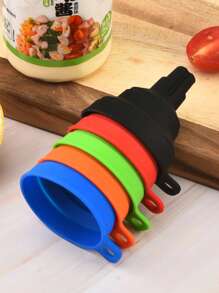2 Packs, 2 Inches, Soft, High Temperature Resistant Foldable Silicone Small Funnel For Safe Use For Hydrothermal Flow Diversion. Unique Foldable Design, Easy To Store And Save Space. The Funnel Has A Precise Diameter And Can Effectively Prevent Liquid From Splashing Or Spilling. Simple Cleaning, Clean It With One Rinse. Suitable For Making Seasonings In Home Kitchens, Packing Edible Oils, Alcohol And Other Liquids, Kitchen Tools