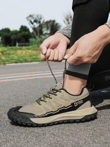 [Muy recomendado] Nuevas zapatillas de primavera para hombres, transpirables, versátiles para uso casual/trabajo, zapatillas deportivas/para exteriores, artículo de moda esencial para primavera/verano, adecuado para adolescentes para uso casual, deportes al aire libre, vacaciones, regalos de graduación o accesorios de cumpleaños