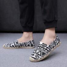 Men's Round Toe Linen Canvas Handmade Stitched Slip-On Casual Shoes - Black and White - View 4