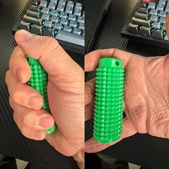 Spiky Grab-Grip Stress Relief Keychain, Portable Adult Fingertip Pressure Relieving Massage Roller, Suitable For Indoor Desk Decor, Helps Relieve Stress And Fatigue, Ideal Novelty Gift For Easter, Valentine's Day And Birthday