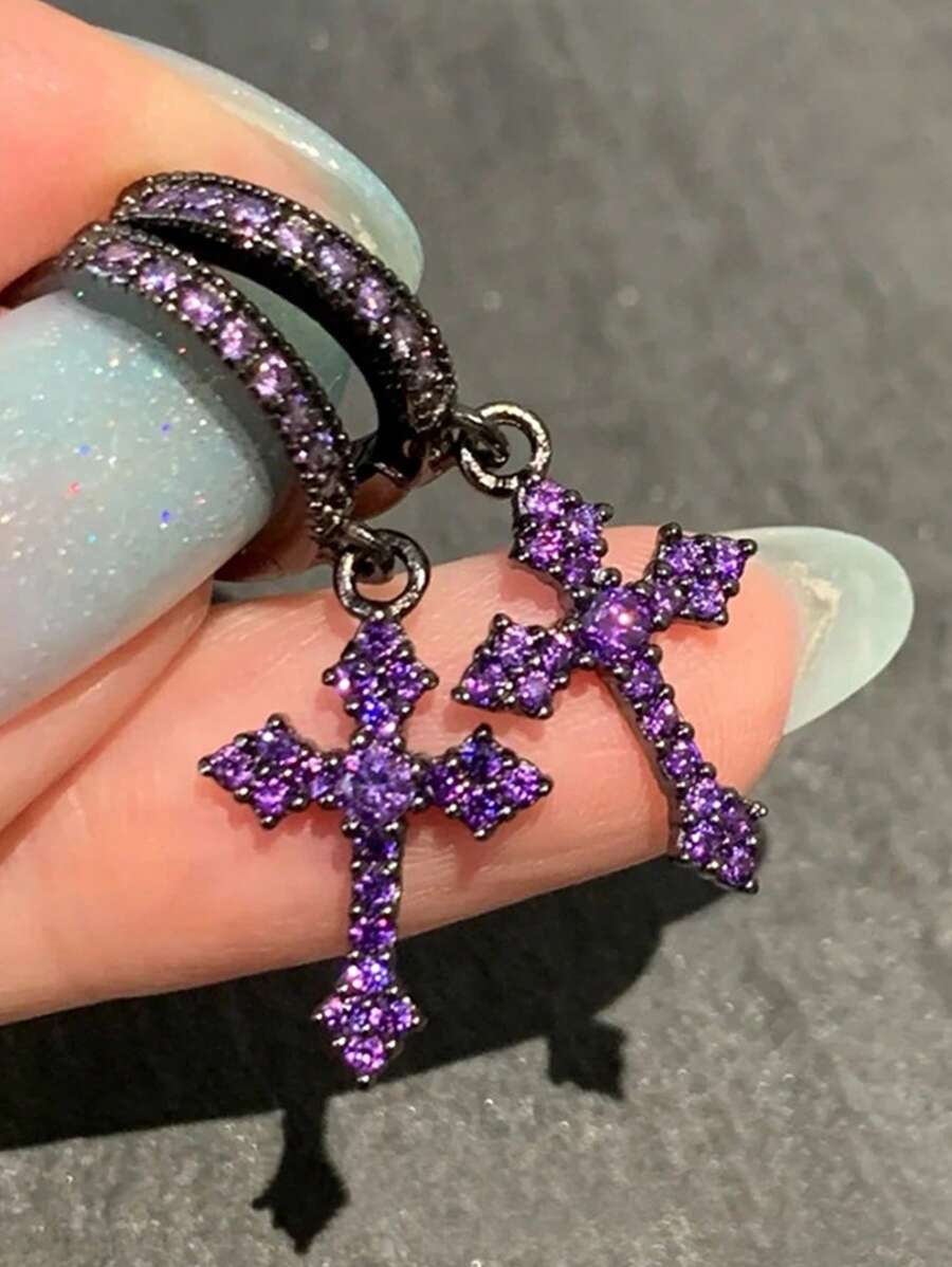 1 对哥特朋克十字紫色吊坠耳环，适合女性派对、聚会和日常佩戴