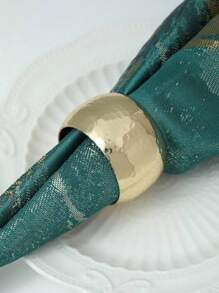 2pcs Simple High-End Metal Honeycomb Texture Napkin Rings For Festival, Gathering, Hotel Table Decoration