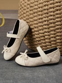 1 Paio di scarpe da sera per bambine con fiocco nero e bianco, scarpe da principessa formali per saggi, scarpe piatte in pelle morbida per occasioni ufficiali e performance scolastiche