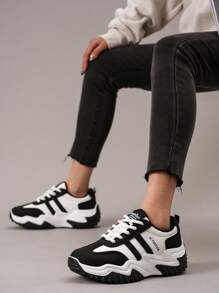 2025 New Spring Vintage Casual Versatile German Trainers Women Thick Sole Gump Sneakers, Comfy & Height Increasing