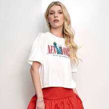 Playera corte oversized con tramado en costados y gráfico new york en rojo - New york - Ver 3