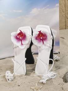 planare Sandalias planas casuales de estilo vacacional para mujeres, de PU con punta abierta y ligeras, con punta redonda y correa de tobillo, con decoración floral, elegante estilo romano de verano para uso casual en la playa, fiestas, vacaciones. Adecuadas para camisetas, vestidos, bikinis, ropa casual, ir y venir del trabajo y largas caminatas. Antideslizantes.