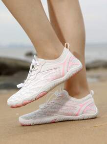 Dian Sen Zapatos de agua para mujer de secado rápido, zapatos para vadear y hacer senderismo acuático para nadar, surfear, playa, kayak, diseño de punta ancha, antideslizantes, para trekking en ríos y barranquismo, zapatos para la playa y la natación, calcetines acuáticos descalzos, ligeros y flexibles para yoga, pilates, piscina, voleibol de playa, gimnasio, escalada de rocas, pesca, para usar en primavera, verano y otoño - Rosa - Ver 4