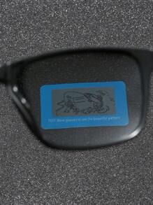 SY SI YANG 品牌男士超轻方形不锈钢商务眼镜，配有精美礼盒包装、眼镜盒和清洁布，适合夏季海滩度假、户外活动和旅行。