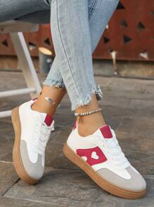 Women's Heart Pattern Decorated Sports Casual Shoes, Lightweight Comfortable Soft Sole Sneakers, Low-Top Breathable Outdoor Exercise Fitness Shoes