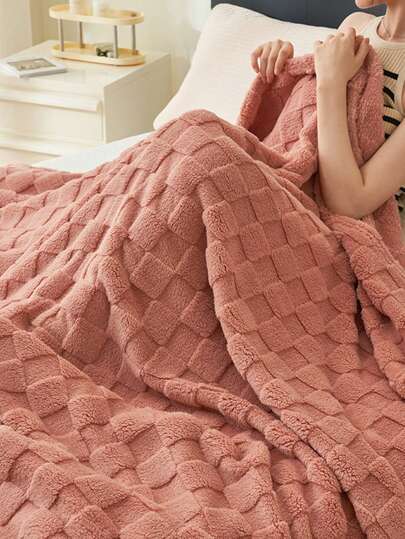 1pc Dusty Pink Waffle Fleece Blanket, Soft & Comfortable For Bedroom & Guest Room Use