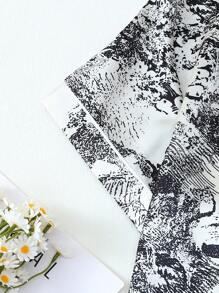 Set de pijama de 2 piezas de satén con estampado de pintura al estilo de tinta, blusa de manga corta con cuello y pantalón corto con lazo para mujer