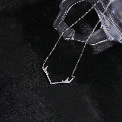 1 件鹿角项链，简约精致锁骨链，独特设计个性化配饰，适合女性的圣诞节/生日礼物，适合日常佩戴