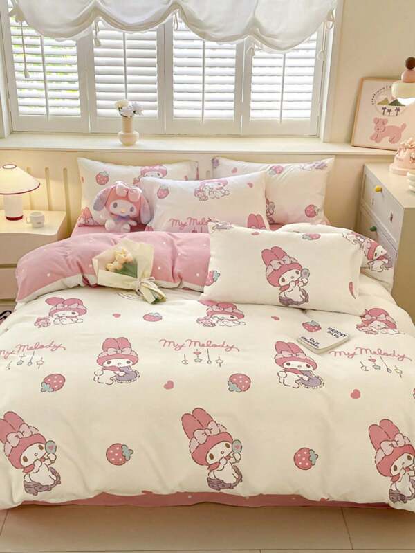 Sanrio Bedding Set, Including 4 Pieces, Made Of Soft Fabric, Printed With Vivid Cartoon Patterns, Creating A Comfortable Bedroom Environment. The Set Includes A Duvet Cover, A Bed Sheet, And Two Pillowcases, Designed With Cute Character Patterns And Made Of Skin Friendly Brushed Fabric.