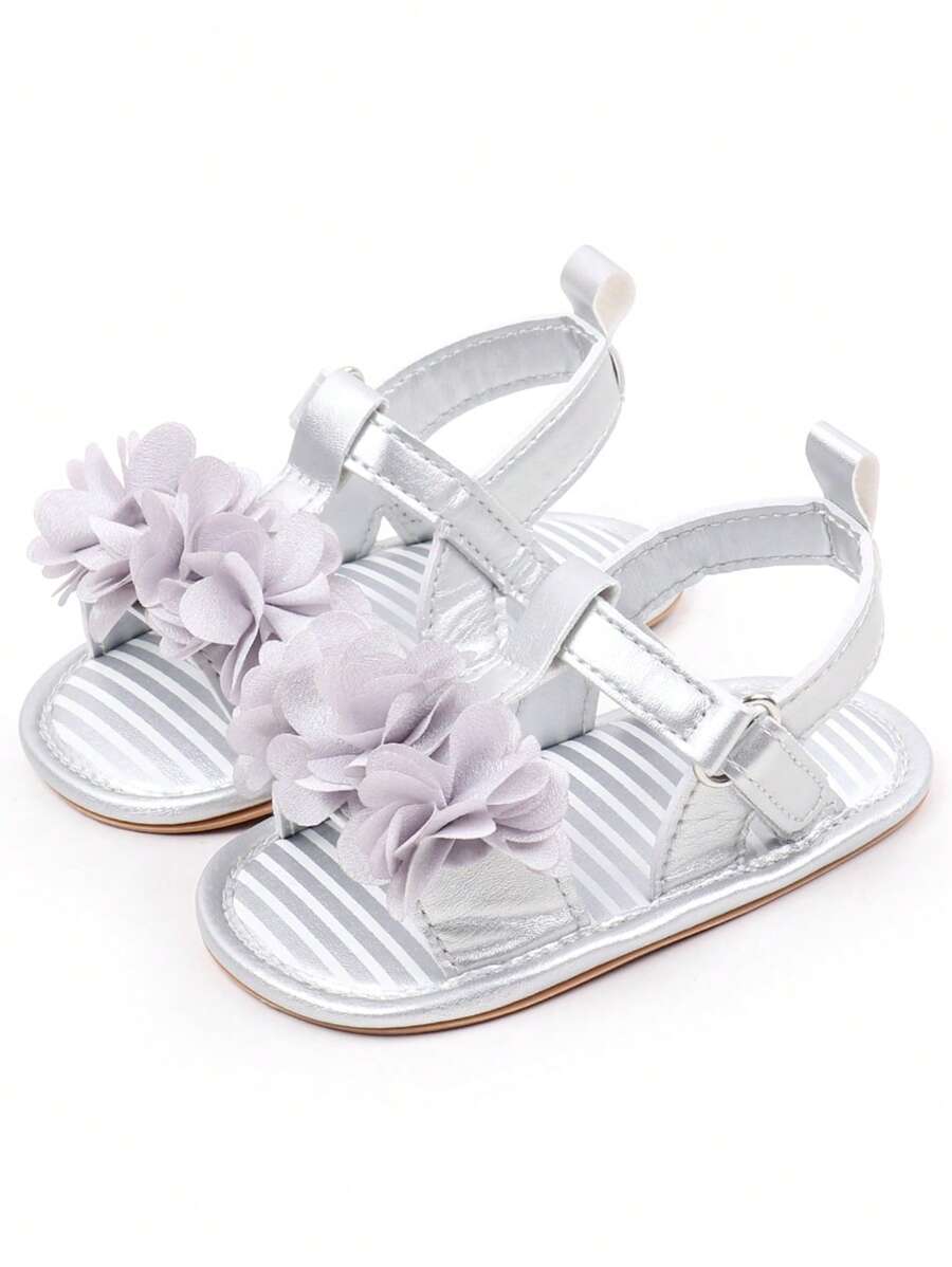 1 Pair Of Baby Sandals, Cute Cartoon Solid Color Flower Design, Suitable For Indoor And Outdoor Slip-Resistant Learning To Walk, Soft Slippers For Infants.