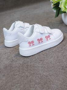 1 Pair Kids Versatile Breathable White Sneakers With Embroidered Bow, Chinese Knot Decor, Fashion Casual Patchwork Flat Shoes For Boys And Girls