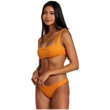 RVCA Tangerine Shimmer Cheeky Bikini Bottom For Women In Orange ✅ Delivery 24/72h To Spain (Peninsula) - لون برتقالي - مشاهدة 5