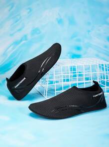 Zapatos de agua negros con textura para niños, zapatillas transpirables para playa/agua para niños y niñas, livianas y cómodas para jugar en la orilla del mar