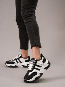 2025 New Spring Vintage Casual Versatile German Trainers Women Thick Sole Gump Sneakers, Comfy & Height Increasing