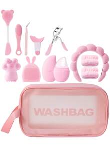 12 件化妆工具套装包括：1 个多功能拉链防水洗漱包和化妆包 + 1 个发带 + 2 个手碗带 + 1 个睫毛夹 + 1 个镊子 + 1 个眼部化妆辅助器 + 1 个面膜刷 + 1 个面部冰敷 + 1 个洗鼻刷 + 1 个硅胶猫爪洗脸刷 + 1 个硅胶软毛面部工具