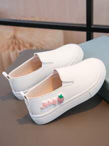 1 Pair Girls' Fashion Casual Slip-On Strawberry Decor Princess Style Sports Shoes Suitable For Performance And Students