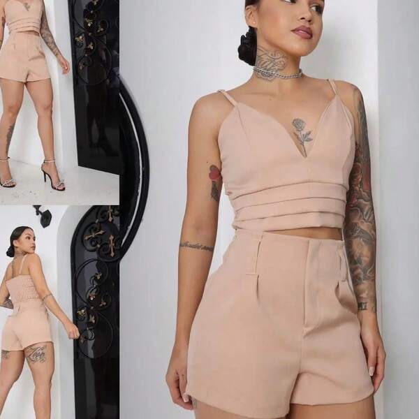 Conjunto Feminino de Alfaiataria: Cropped e Short Elegante