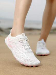 Dian Sen Zapatos de agua para mujer de secado rápido, zapatos para vadear y hacer senderismo acuático para nadar, surfear, playa, kayak, diseño de punta ancha, antideslizantes, para trekking en ríos y barranquismo, zapatos para la playa y la natación, calcetines acuáticos descalzos, ligeros y flexibles para yoga, pilates, piscina, voleibol de playa, gimnasio, escalada de rocas, pesca, para usar en primavera, verano y otoño - Rosa - Ver 7