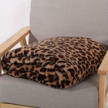Luxurious Leopard Print Faux Fur Throw Blanket - Soft, Cozy, Versatile | Retro Animal Theme For Couch, Bed, Office, Travel, Cozy Soft Flannel Blanket & Suitable For Birthday Anniversaries, Valentine's Day, Thanksgiving, Christmas, Halloween, Wedding, New Year Gifts Provide Personalized Ideal Gifts For Her, Him, Family Members, Boyfriends, Girlfriends, Fathers, Family Members, Mothers, Lovers, Daughters, Sons, Grandfathers, Grandmothers, Friends, Classmates And Pets. Sofa, Bed, Car, Bedroom, Living Room, Office, Outdoor Camping, Beach, Wall Decoration, Bedroom Decor,  Halloween Blanket, Fall Decor, Fall Decorations For Home, Christmas Party Theme Blanket, Christmas Decor, Office Decoration - Multicolor - View 2
