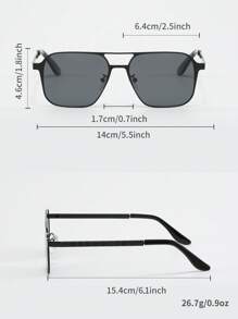 SY SI YANG 品牌男士超轻方形不锈钢商务眼镜，配有精美礼盒包装、眼镜盒和清洁布，适合夏季海滩度假、户外活动和旅行。