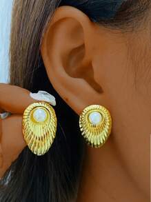 4 Pairs French Elegant Vintage Versatile 18K Gold Plated Floral & Geometric Faux Pearl Stud Earrings, Stainless Steel Hypoallergenic Fashionable Women Accessories, Suitable For Everyday Wear And Celebrations, Great Mother's Day & Valentine's Day Gift