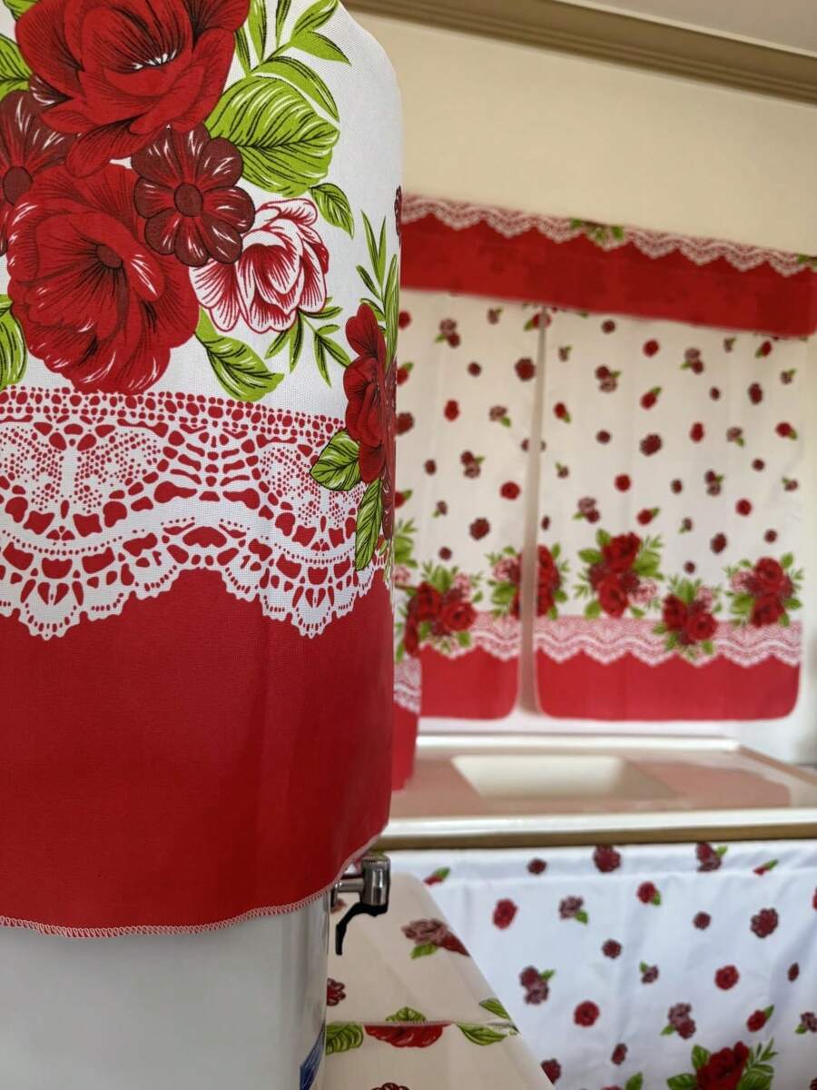 Kitchen Set Kit 10 Printed Pieces Window Curtain Table Runner Sink Curtain Tea Towel Placemat - flores vermelha - 查看 1
