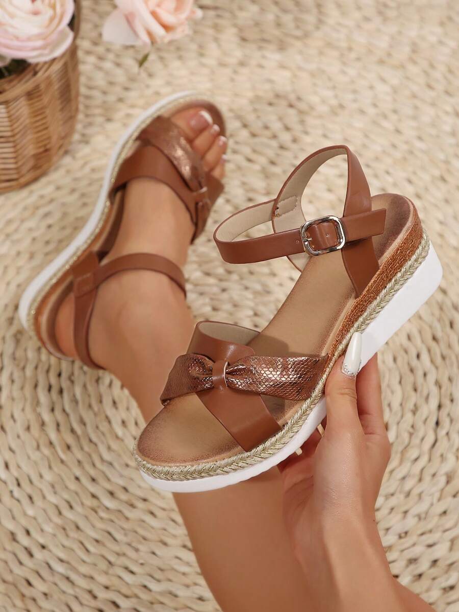 2025 Latest Platform Sandals For Women, Fashion Adjustable Buckle Strap Soft Sole Summer Outdoor Slippers