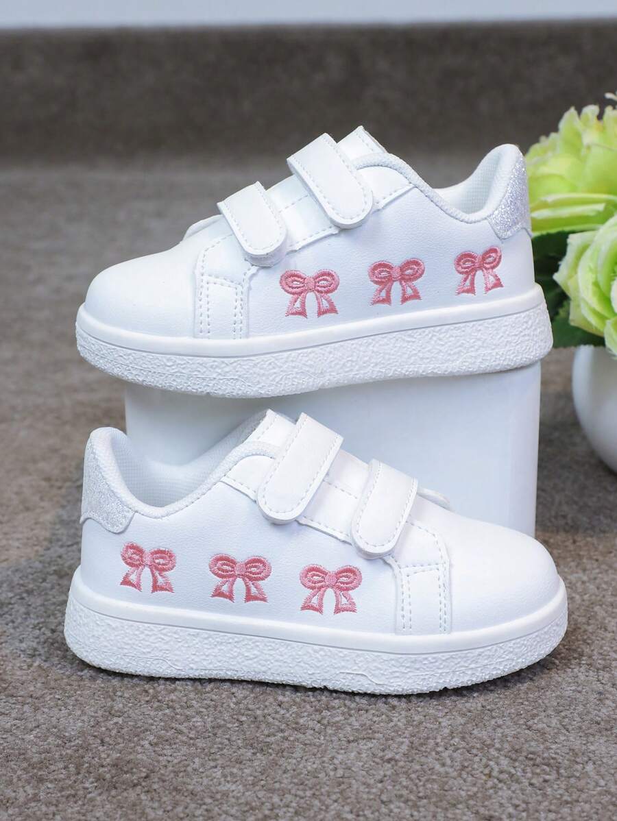 1 Pair Kids Versatile Breathable White Sneakers With Embroidered Bow, Chinese Knot Decor, Fashion Casual Patchwork Flat Shoes For Boys And Girls