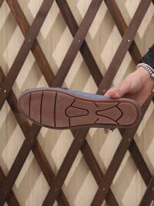 Nuevos mocasines elegantes de mujer con cadena dorada para primavera 2025, ligeros y cómodos, zapatos planos de goma versátiles - Azul Marino - Ver 2