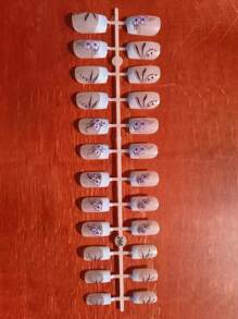 24Pcs Short Square Fake Nails, Cute Petal Decal Gradient Purple Wearable Artificial Nails Full Coverage Removable Manicure Set, Suitable For Ladies Party, Wedding & Daily Wear, European & American Valentine'S Day Press On Nails Nail Supplies Nails - Mauve Purple - View 2
