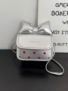 迷你春夏新款时尚简约休闲蝴蝶结Pu材质波点印花斜挎包。可单肩背的零钱包。适合青少年日常使用，外出购物时可当口红包。可作为礼物送给朋友、女朋友。