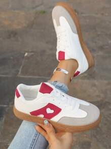 Women's Heart Pattern Decorated Sports Casual Shoes, Lightweight Comfortable Soft Sole Sneakers, Low-Top Breathable Outdoor Exercise Fitness Shoes