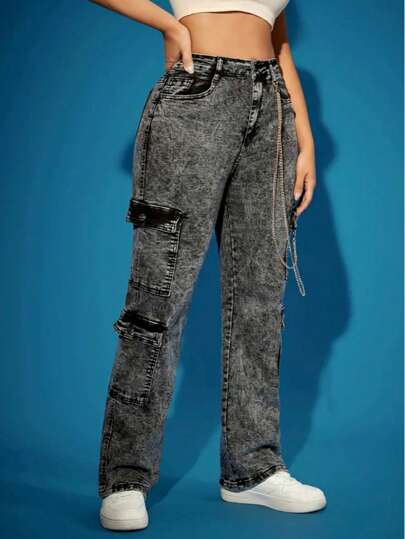 Jeans cargo denim lavato con acido: abbigliamento urbano da strada con dettaglio di catena dal design audace | Jeans a vita alta ispirati allo stile Y2K, jeans cargo stretch, pantaloni casual a tinta unita con dettaglio di catena, chiusura con bottoni, misto rayon adatto per tutto l'anno