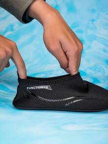 Zapatos de agua negros con textura para niños, zapatillas transpirables para playa/agua para niños y niñas, livianas y cómodas para jugar en la orilla del mar