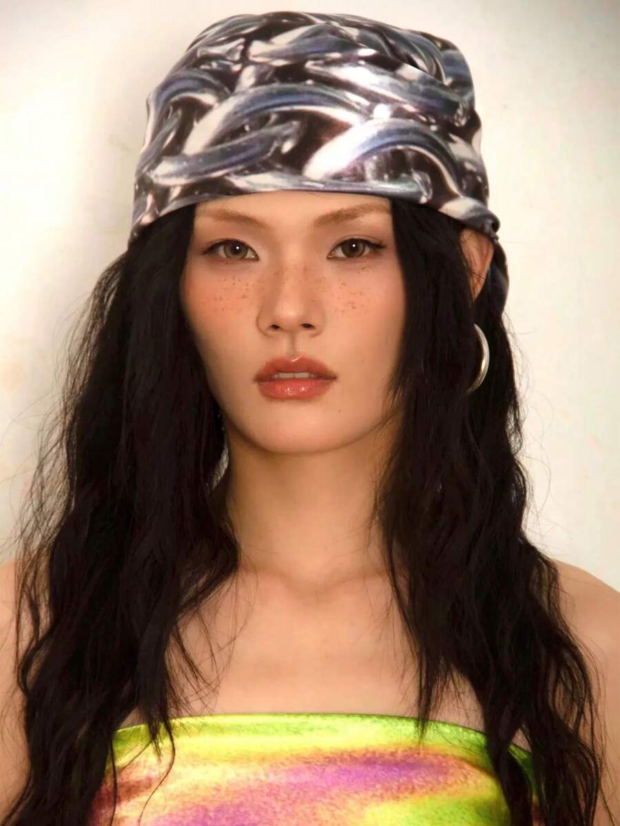 1 件女士时尚链条图案印花围巾，透气防风，装饰女士方形围巾，松紧适中，户外配饰 - 黑色 - 查看 1