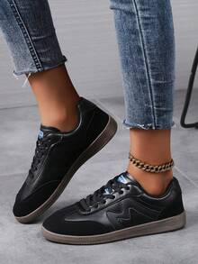 Baskets décontractées en canevas rétro pour femmes, chaussures plates et confortables pour étudiants, chaussures de skate polyvalentes inspirées du style Ins, chaussures vulcanisées basses - Noir - Voir 2