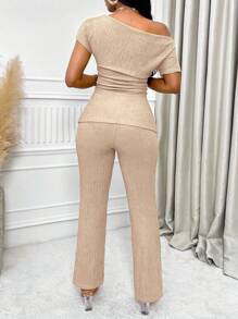 European And American Women's Asymmetrical Neckline Split Hem Top And Flared Pants Set - 卡其色 - 查看 2