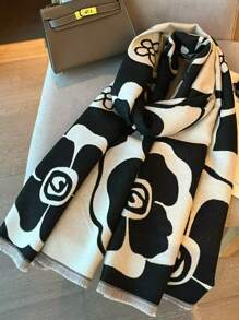 1pc Elegant Versatile Oblong Scarf/Shawl With Leaf Pattern, High-Quality Feel, Warm And Comfortable, Suitable For Work, Street, Casual, Party, All Seasons, Made Of Polyester
