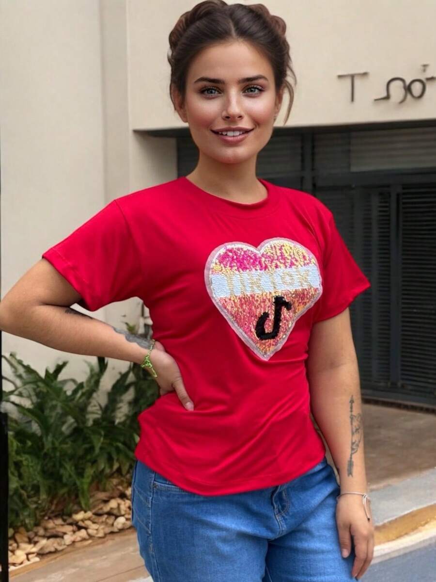Blusa Grafica de Cuello Redondo con Estampado de Tt en Forma de Corazon 3D en Relieve - Rojo - Ver 1