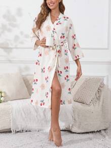 Uroczy damski szlafrok z motywem kreskówkowego misia w kształcie wiśni – szlafrok domowy dla dorosłych z długim rękawem i dekoltem w serek, paskiem, kieszeniami i prostą sukienką – poliester, odzież codzienna, wiosna i jesień