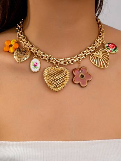 1 件手工制作的心形和花朵吊饰粗链项链，女士个性珠宝（颜色和形状可能略有不同）