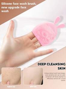 12 件化妆工具套装包括：1 个多功能拉链防水洗漱包和化妆包 + 1 个发带 + 2 个手碗带 + 1 个睫毛夹 + 1 个镊子 + 1 个眼部化妆辅助器 + 1 个面膜刷 + 1 个面部冰敷 + 1 个洗鼻刷 + 1 个硅胶猫爪洗脸刷 + 1 个硅胶软毛面部工具