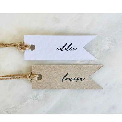 Etiquetas de presente personalizadas pequenas de 5,4 x 1,8 cm - Mini etiquetas de nome - Etiquetas rústicas - Etiquetas de lembrancinhas - Nomes de lugares - Etiquetas de plano de assentos (sem barbante), Multifuncionais, Duráveis, Ornamentais, Reutilizáveis, Requintadas, Elegantes, De alta qualidade, Coloridas, Modernas, Personalizadas, Únicas, Renovação da casa, Etiquetas personalizadas para acessórios de roupas